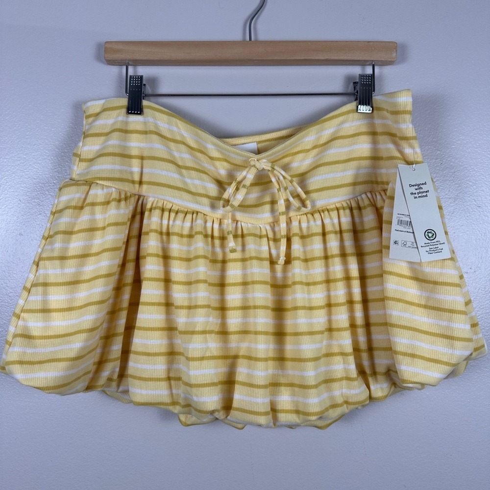 No‎ Boundaries Women's XL Skort Yellow Lemon Ice Striped Bubble Hem Knit NEW